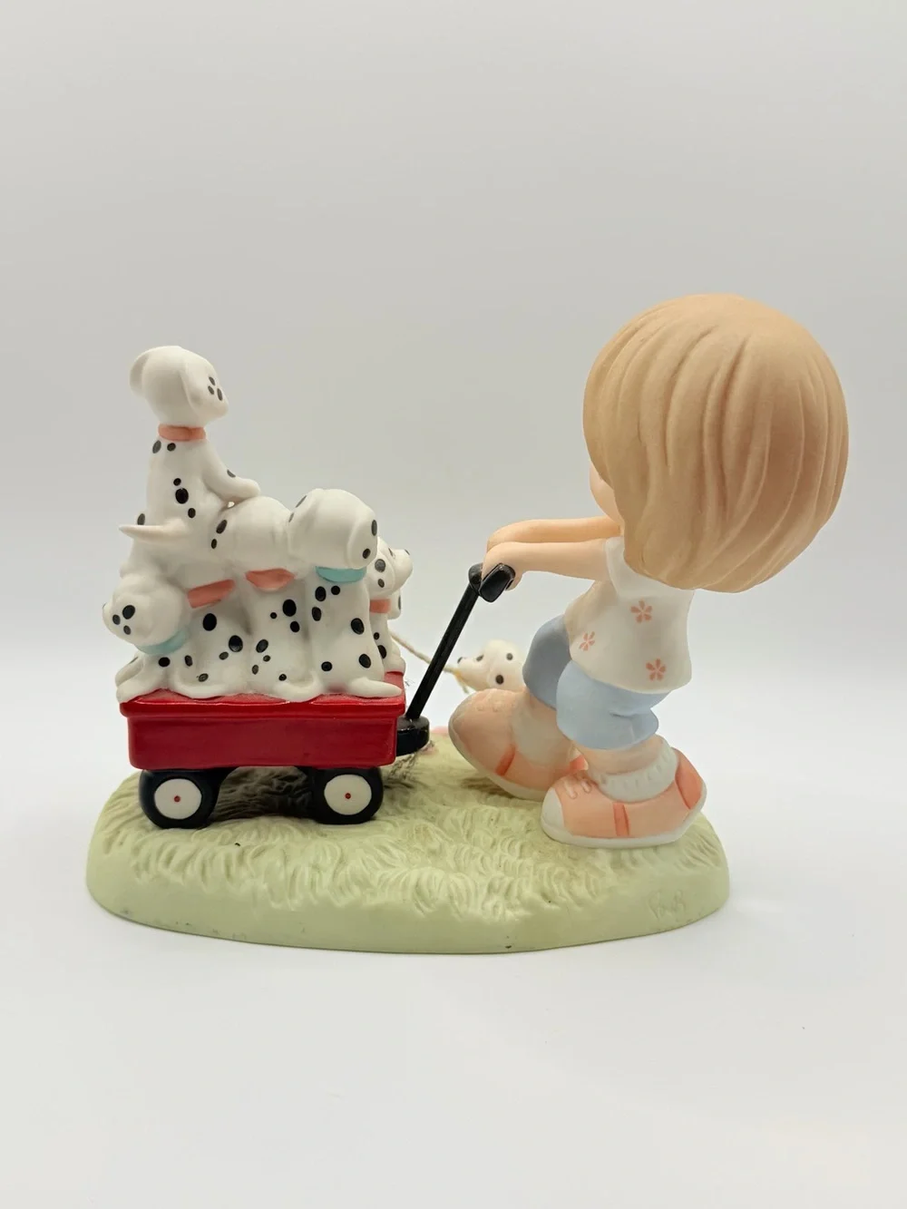 Precious Moments Disney Showcase 101 Dalmatians Wagon Figurine – 2013 #132004